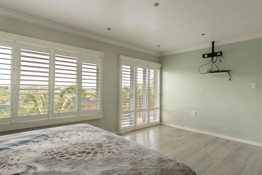 4 Bedroom Property for Sale in Amanzimtoti KwaZulu-Natal