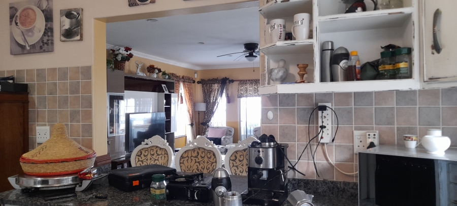 3 Bedroom Property for Sale in Uvongo KwaZulu-Natal