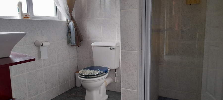 3 Bedroom Property for Sale in Uvongo KwaZulu-Natal