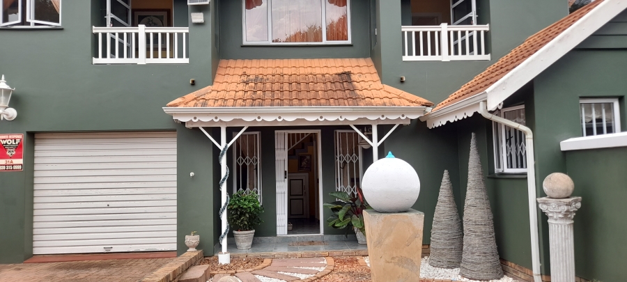 3 Bedroom Property for Sale in Uvongo KwaZulu-Natal