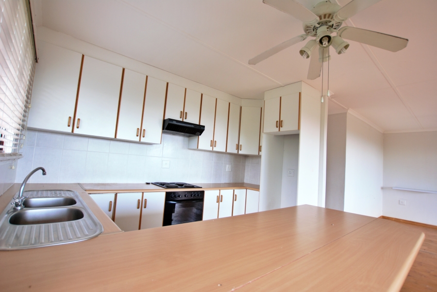 3 Bedroom Property for Sale in Freeland Park KwaZulu-Natal