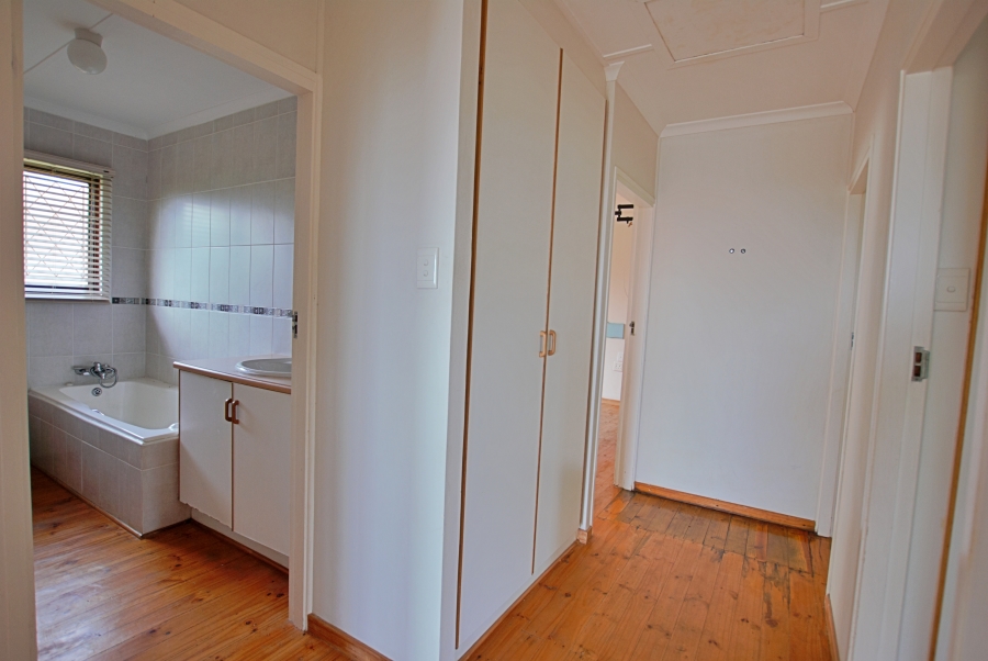 3 Bedroom Property for Sale in Freeland Park KwaZulu-Natal