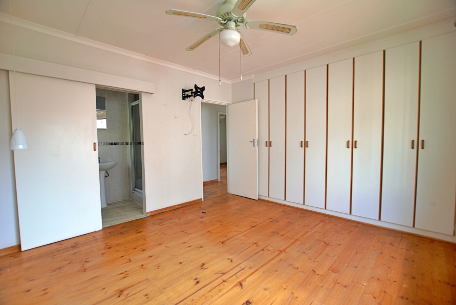 3 Bedroom Property for Sale in Freeland Park KwaZulu-Natal