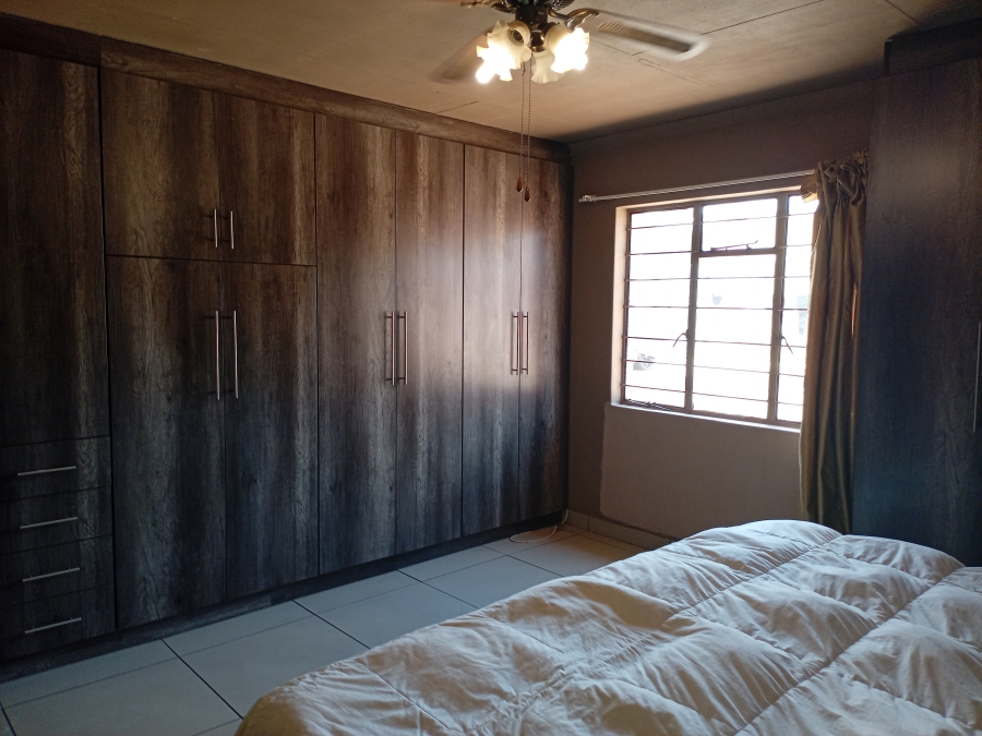 4 Bedroom Property for Sale in Newcastle KwaZulu-Natal