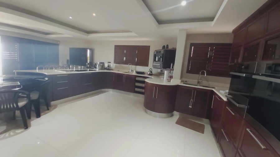 6 Bedroom Property for Sale in Bluff KwaZulu-Natal