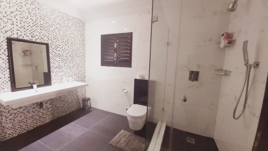 6 Bedroom Property for Sale in Bluff KwaZulu-Natal