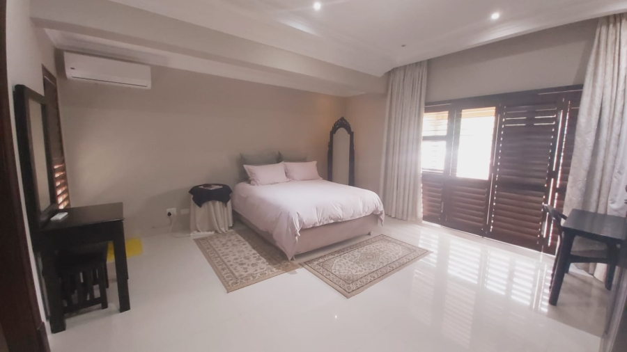 6 Bedroom Property for Sale in Bluff KwaZulu-Natal