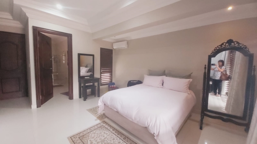 6 Bedroom Property for Sale in Bluff KwaZulu-Natal