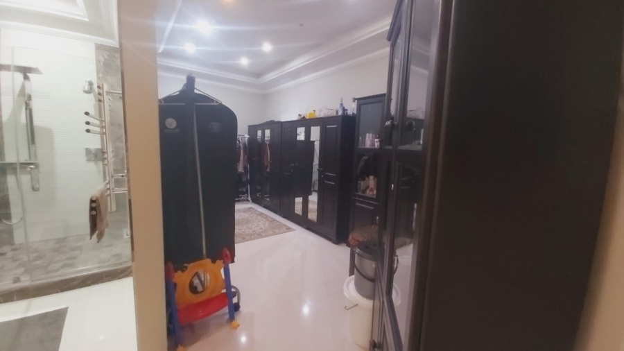 6 Bedroom Property for Sale in Bluff KwaZulu-Natal