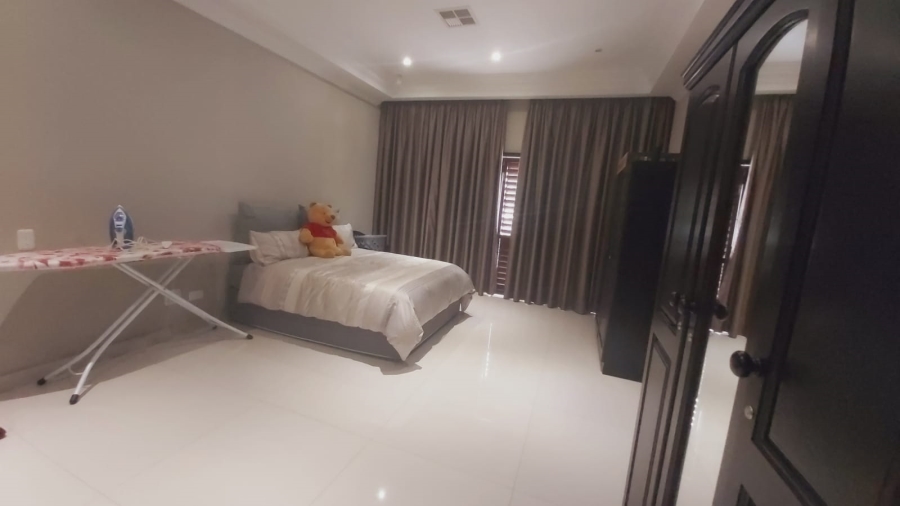 6 Bedroom Property for Sale in Bluff KwaZulu-Natal