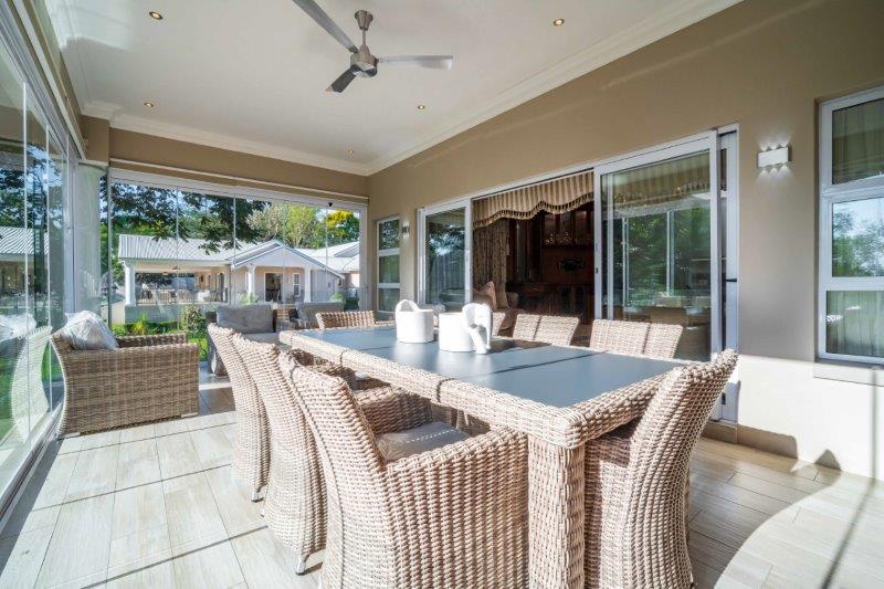 6 Bedroom Property for Sale in Kloof KwaZulu-Natal