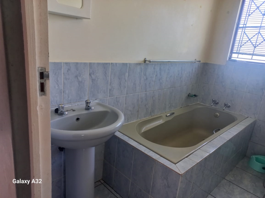 2 Bedroom Property for Sale in Ngwelezana KwaZulu-Natal