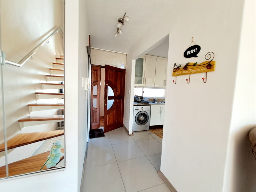 2 Bedroom Property for Sale in Durban Central KwaZulu-Natal