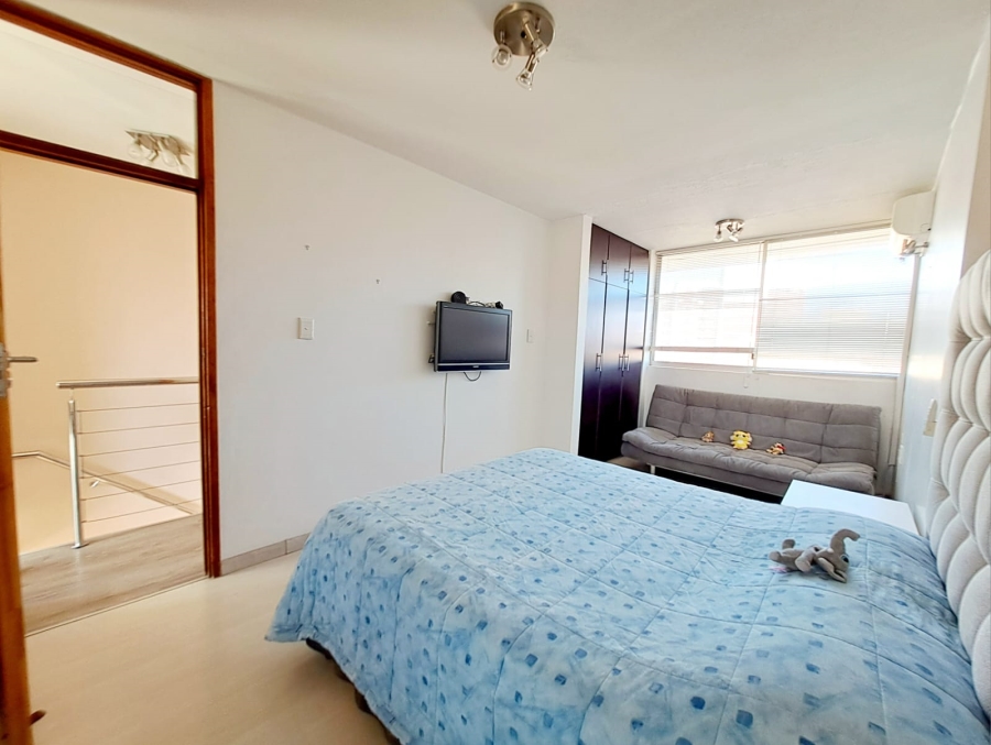 2 Bedroom Property for Sale in Durban Central KwaZulu-Natal