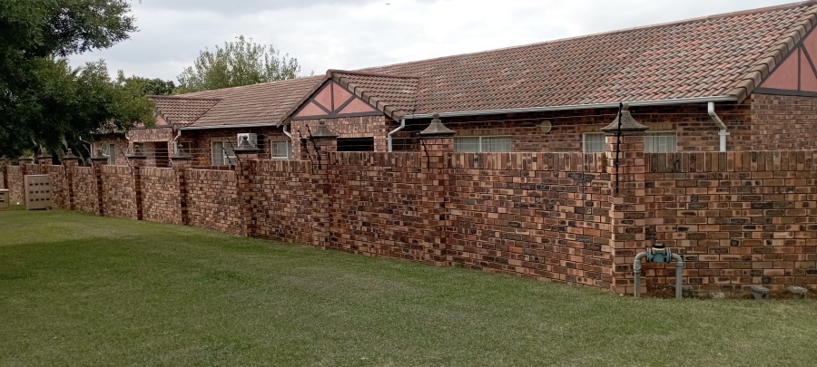 3 Bedroom Property for Sale in Lennoxton KwaZulu-Natal
