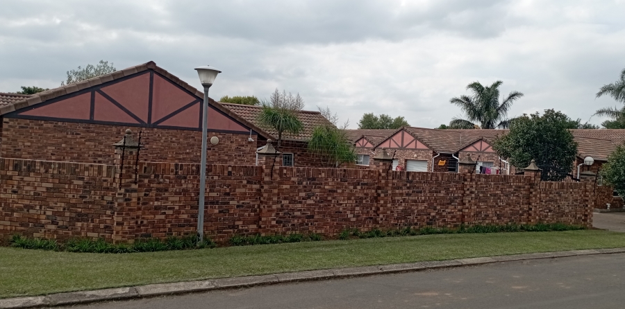 3 Bedroom Property for Sale in Lennoxton KwaZulu-Natal