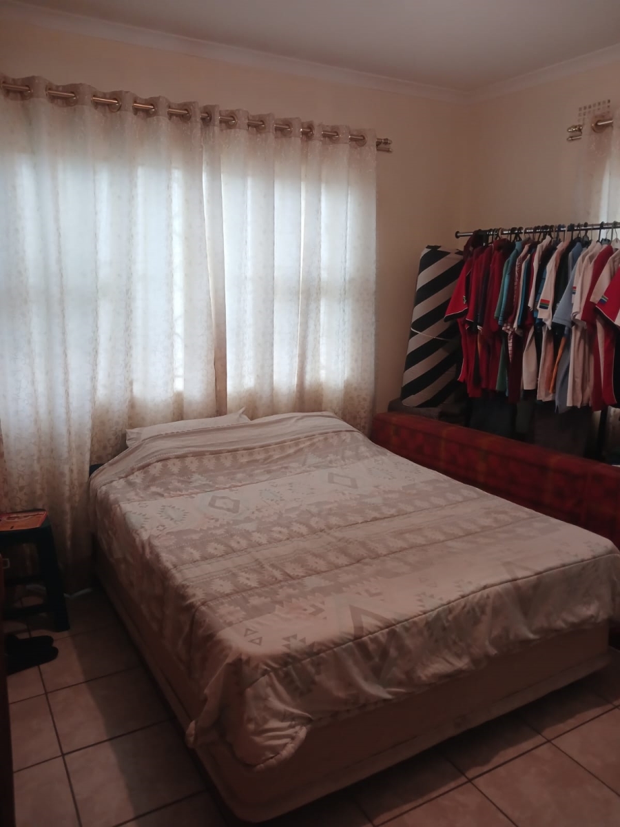 2 Bedroom Property for Sale in Dawncrest KwaZulu-Natal