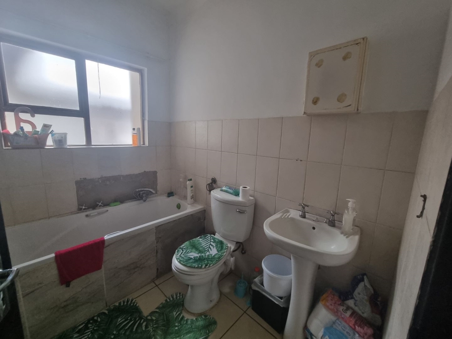 2 Bedroom Property for Sale in Richem KwaZulu-Natal