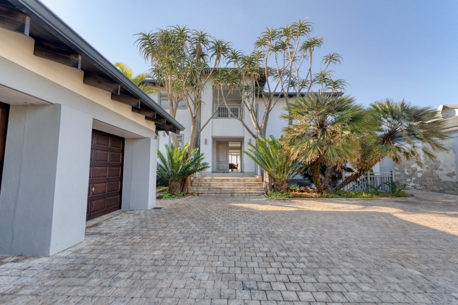 6 Bedroom Property for Sale in Tinley Manor KwaZulu-Natal