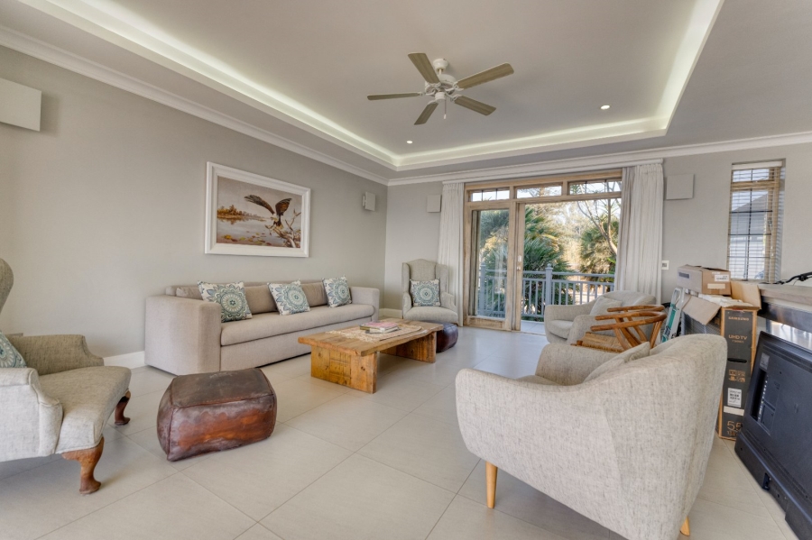 6 Bedroom Property for Sale in Tinley Manor KwaZulu-Natal