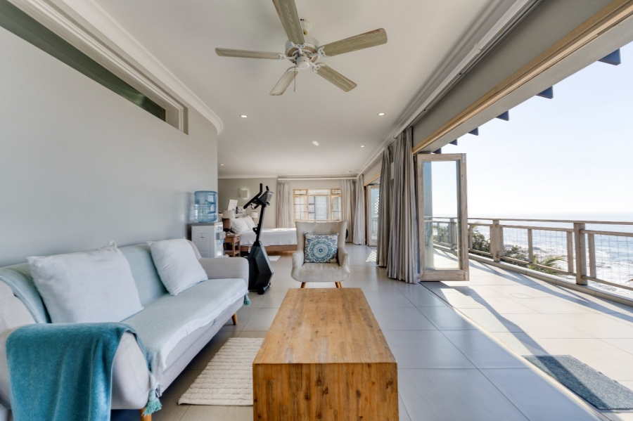 6 Bedroom Property for Sale in Tinley Manor KwaZulu-Natal