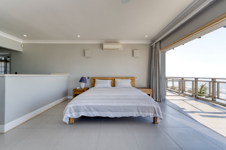 6 Bedroom Property for Sale in Tinley Manor KwaZulu-Natal