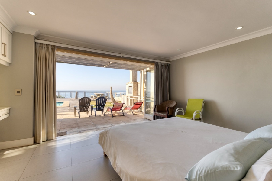 6 Bedroom Property for Sale in Tinley Manor KwaZulu-Natal