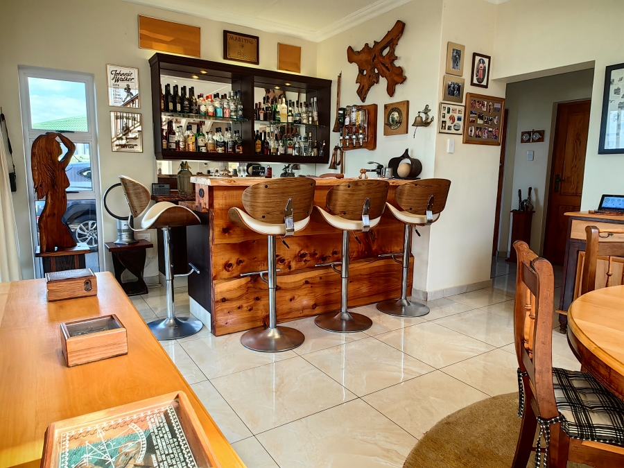 4 Bedroom Property for Sale in Kelso KwaZulu-Natal