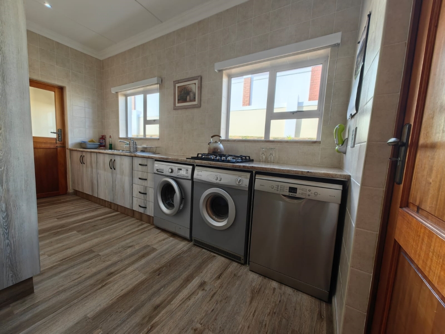 4 Bedroom Property for Sale in Kelso KwaZulu-Natal