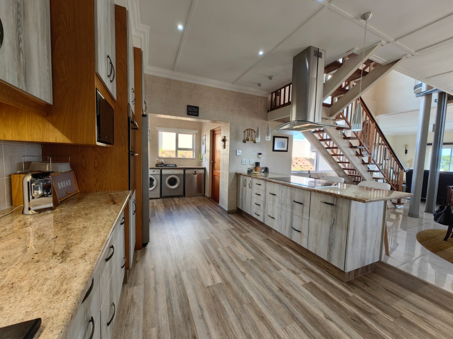 4 Bedroom Property for Sale in Kelso KwaZulu-Natal