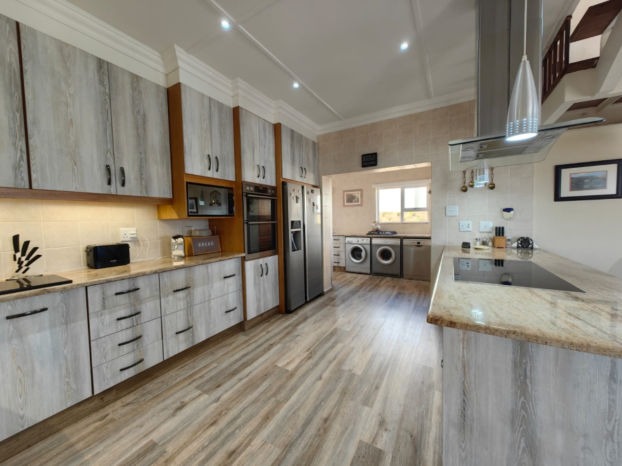 4 Bedroom Property for Sale in Kelso KwaZulu-Natal