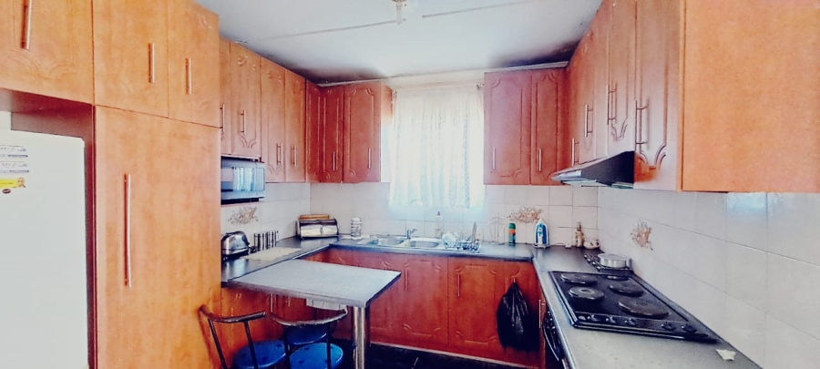 3 Bedroom Property for Sale in Raisethorpe KwaZulu-Natal