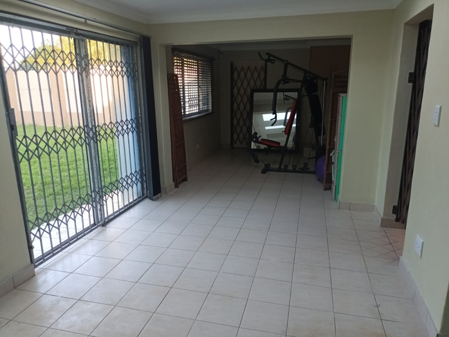 3 Bedroom Property for Sale in Sherwood KwaZulu-Natal