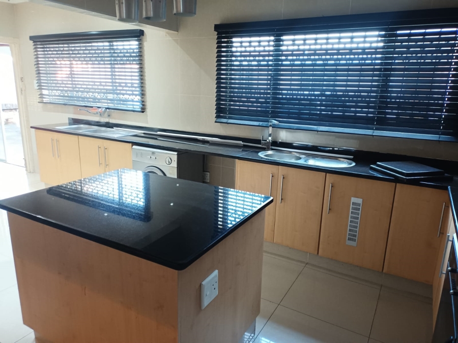 3 Bedroom Property for Sale in Sherwood KwaZulu-Natal