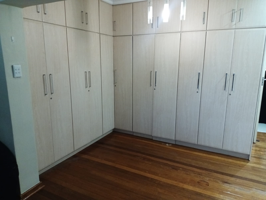 3 Bedroom Property for Sale in Sherwood KwaZulu-Natal