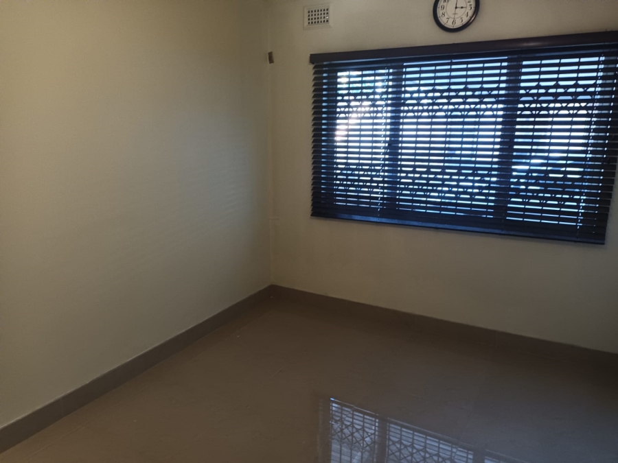 3 Bedroom Property for Sale in Sherwood KwaZulu-Natal