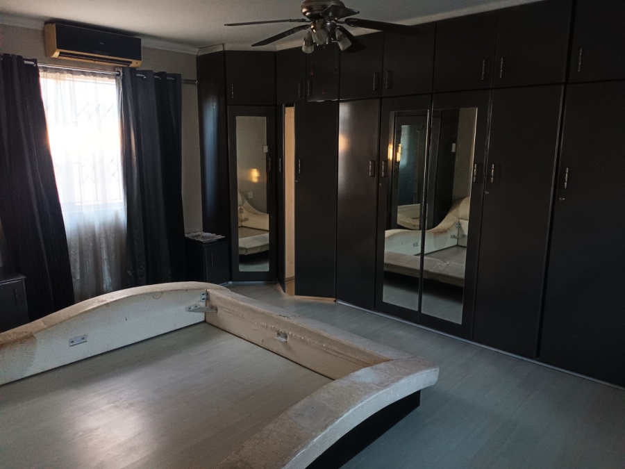 3 Bedroom Property for Sale in Sherwood KwaZulu-Natal