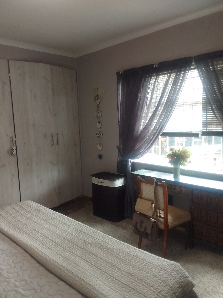 3 Bedroom Property for Sale in Sunnyridge KwaZulu-Natal