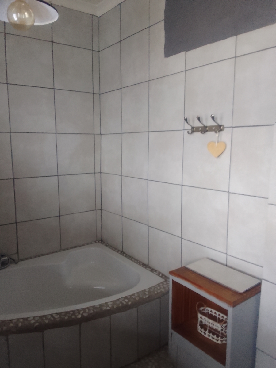 3 Bedroom Property for Sale in Sunnyridge KwaZulu-Natal