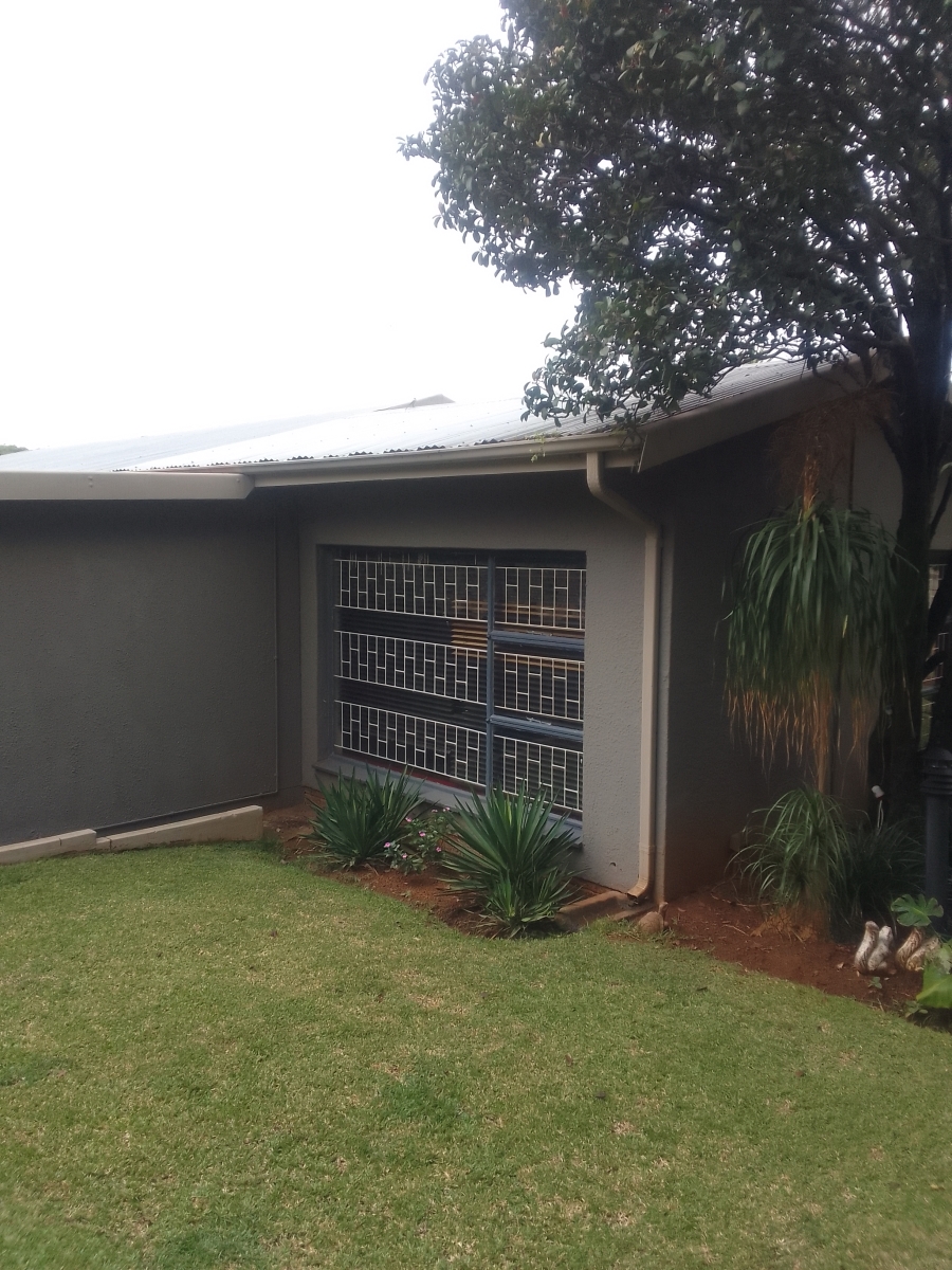 3 Bedroom Property for Sale in Sunnyridge KwaZulu-Natal