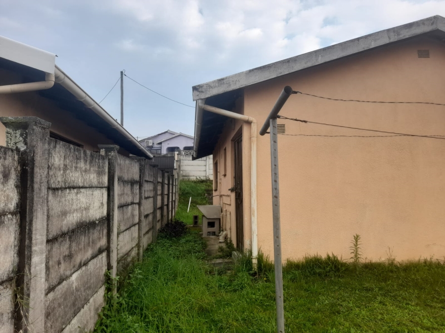 2 Bedroom Property for Sale in Umlazi W KwaZulu-Natal