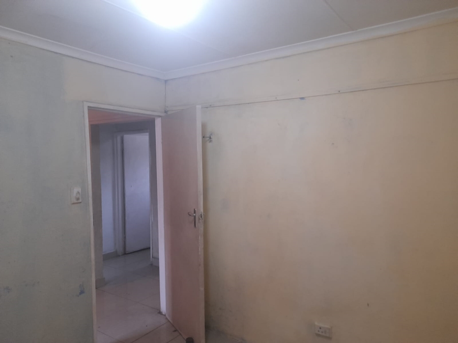 2 Bedroom Property for Sale in Umlazi W KwaZulu-Natal