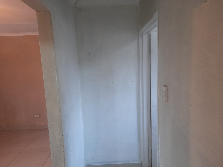 2 Bedroom Property for Sale in Umlazi W KwaZulu-Natal