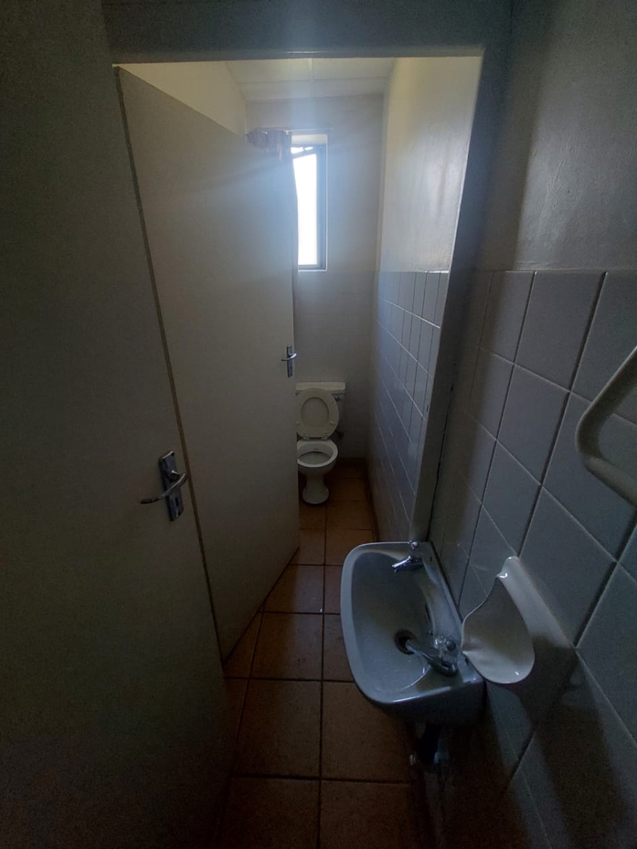 To Let commercial Property for Rent in Empangeni Central KwaZulu-Natal