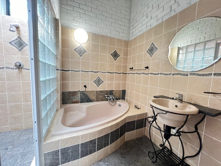 4 Bedroom Property for Sale in Mtunzini KwaZulu-Natal