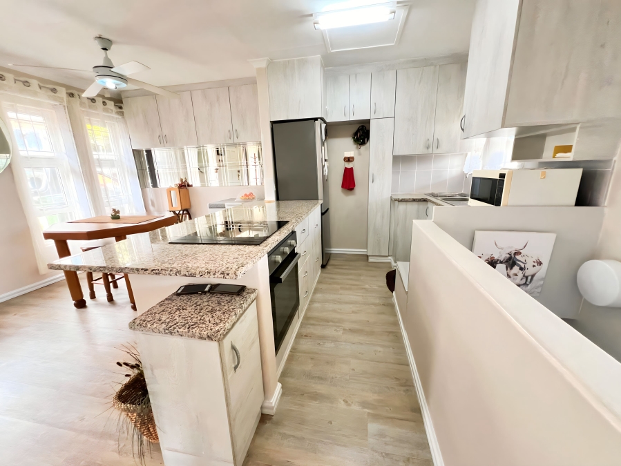 2 Bedroom Property for Sale in Sunningdale KwaZulu-Natal