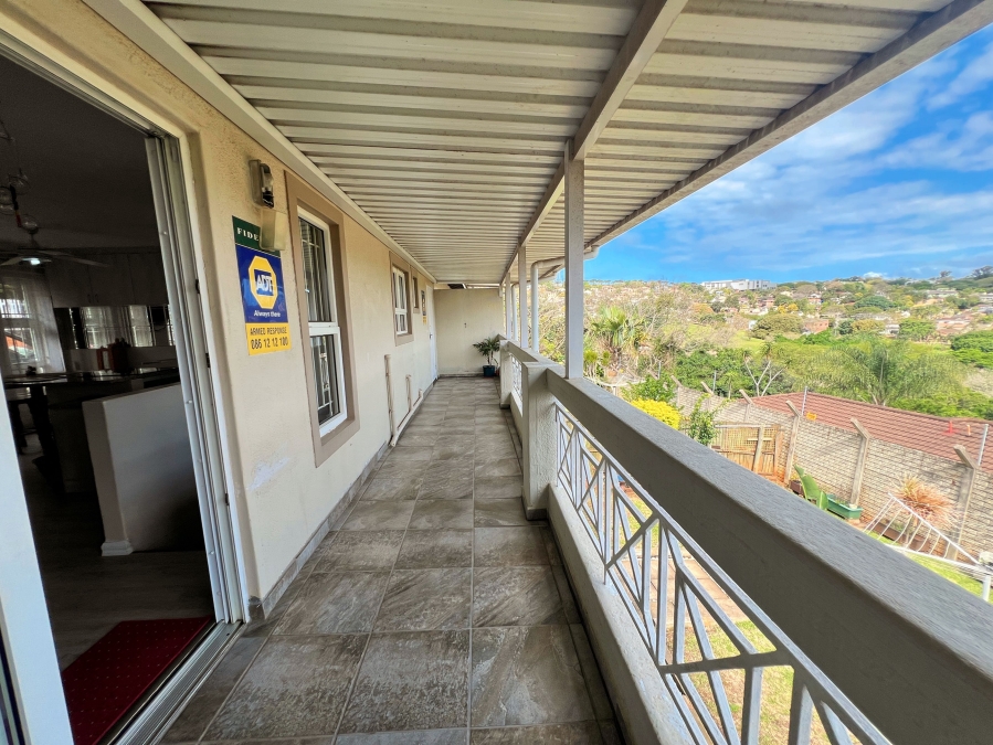 2 Bedroom Property for Sale in Sunningdale KwaZulu-Natal