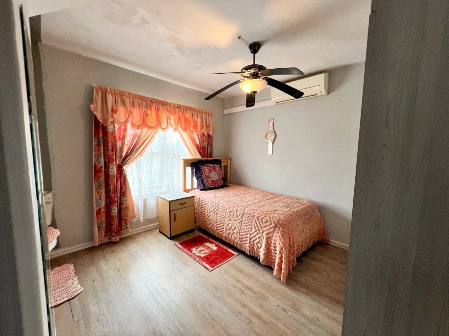 2 Bedroom Property for Sale in Sunningdale KwaZulu-Natal