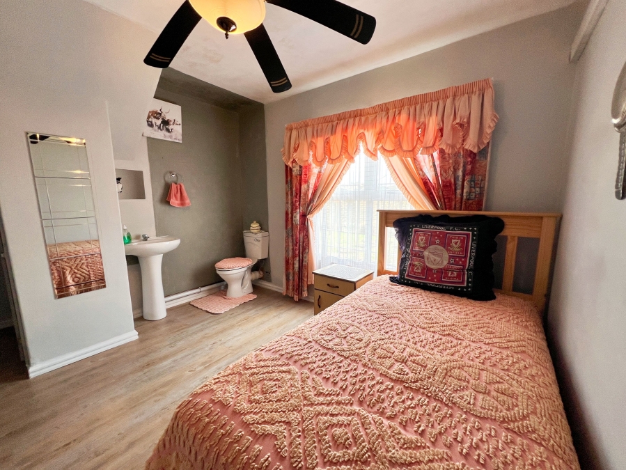 2 Bedroom Property for Sale in Sunningdale KwaZulu-Natal