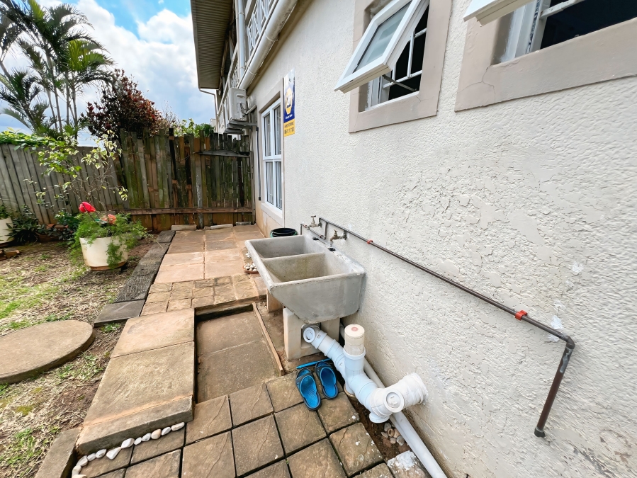 2 Bedroom Property for Sale in Sunningdale KwaZulu-Natal